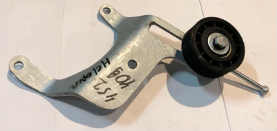 Ролик натяжной Уаз 452, 3741 дв. 409 ЗМЗ в сборе с кронштейном Аналог