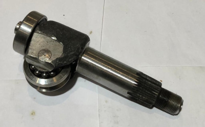 Вал рулевого управления сошки Уаз 469, 3151 с роликом и подшипником