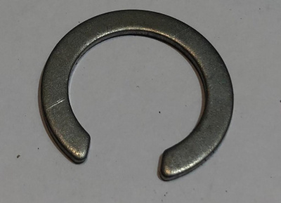 Кольцо стопорное подшипника Уаз 102304 военный мост