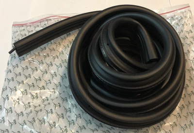 Уплотнитель проема двери Уаз Патриот с 2018.г 3.55