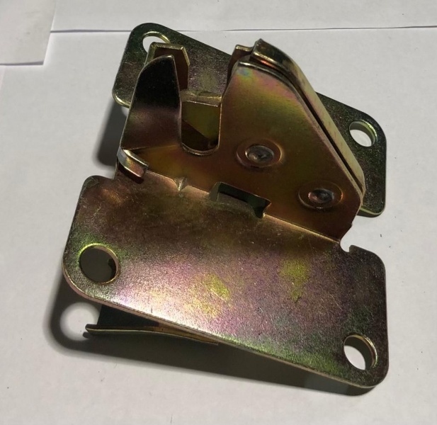 Механизм замка багажника Волга 24, 2410, 31029, 3102 купить в Москве