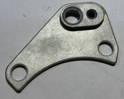 Кронштейн (кабеля) провода датчика АБС Уаз Патриот левый полумесяц