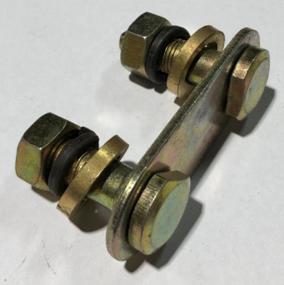 Эксцентрик задних колодок Волга в сборе (ось колодок тормозных задних с эксцентриком и втулками)