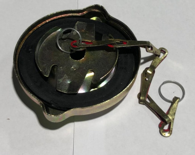 Крышка бензобака Волга, Газель, Соболь, Уаз 452 старого образца на усах с цепочкой