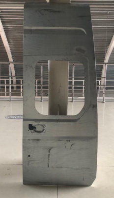 Дверь задняя Газель Next цельнометаллический фургон правая с окном