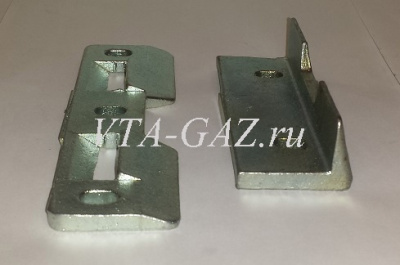 Направляющая (защелка) задней двери Уаз 452, 3741 (Защелка задвижки замка нижняя верхняя)