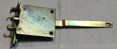 Замок боковой двери Уаз 452, 3741 нового образца с тягой