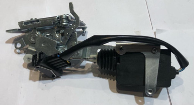 Активатор двери замка передней Волга в сборе