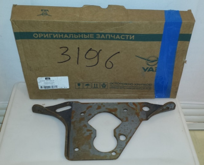 Пластина крепления раздаточной коробки Уаз 452, 3741 (КПП 5- ступка)