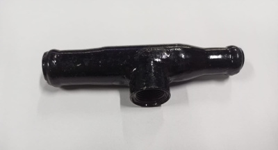 Труба (переходник) отводящая радиатора Газель, Соболь, Волга Крайслер дв. 2.4