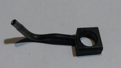 Корпус форсунки (форсунка охлаждения поршня) охлаждения поршня Уаз дв. 514 ЗМЗ