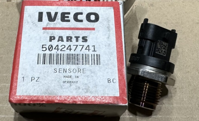 Датчик давления топлива Уаз дв. IVECO 0088-00-5042477-41