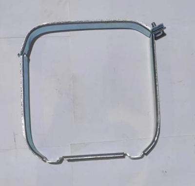 Кронштейн расширительного бочка Газель, Соболь, Волга нового образца (квадрат)