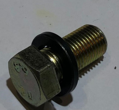 Болт крепления обоймы поворотного кулака Уаз