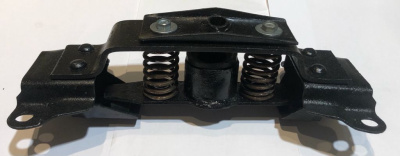 Траверса поперечина КПП (опора двигателя задняя) на пружине. Волга все модели