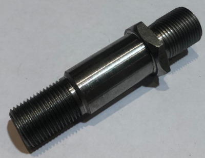 Штуцер масляного фильтра. Уаз дв. ЗМЗ 514