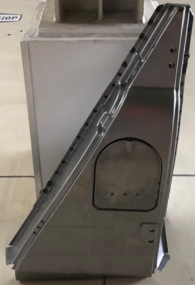 Стойка двери Уаз 469, 3151, Хантер центральная левая