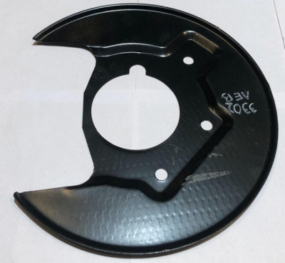 Щит (пыльник) переднего тормоза Газель левый