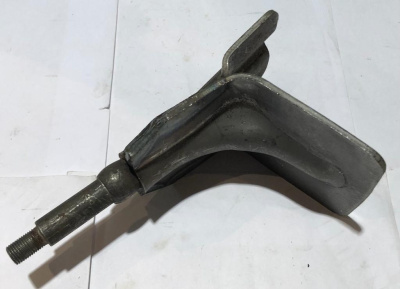 Кронштейн амортизатора Уаз Патриот задний верхний