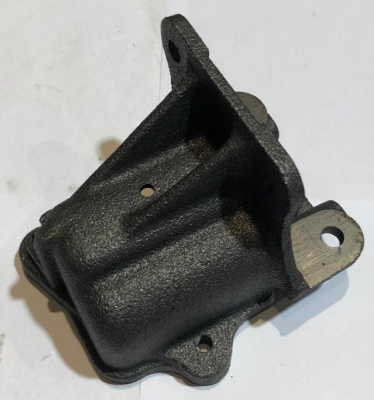 Кронштейн рессоры Уаз 452, 3741 задней рессоры задний левый 0451-50-2902447-10