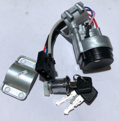 Замок зажигания Уаз Патриот + личинка дверей