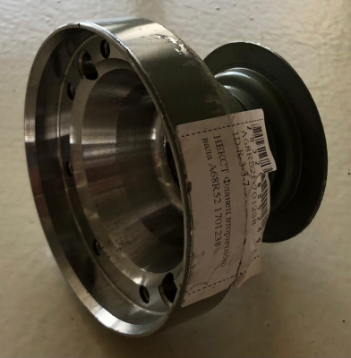 Фланец вторичного вала КПП Газель CITY Автобус под 8 болтов