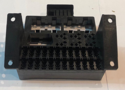 Корпус блока предохранителей Газель, Соболь Бизнес (под торпедой)