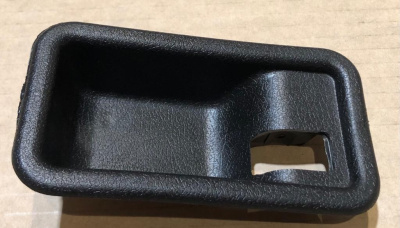 Накладка (облицовка) под внутреннюю ручку 5-й двери Уаз Патриот