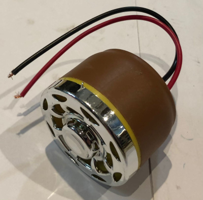 Зумер (звуковой сигнал) заднего хода