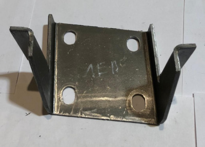 Кронштейн поперечины рамы №2 Уаз Патриот, Хантер левый