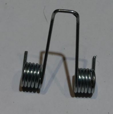 Пружина крышки лючка бензобака малая Газель Next (цельнометаллический фургон).