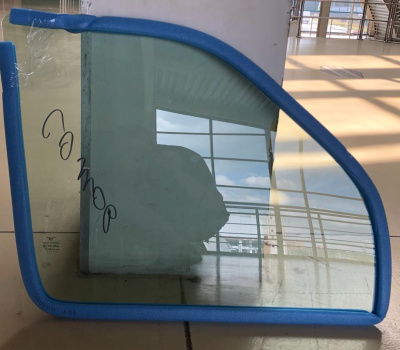 Стекло опускное передней правой двери Уаз Патриот