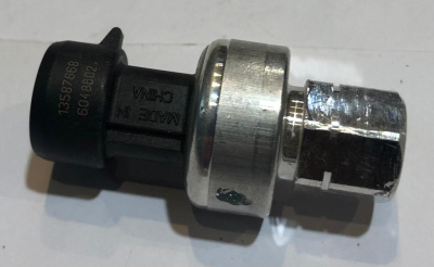 Датчик давления (хладагента) кондиционера Уаз Патриот (13502759)