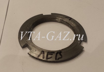 Гайка подшипника вала ведомой шестерни Уаз редукторного моста левая