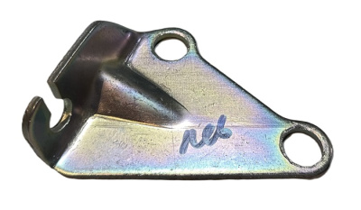 Кронштейн троса ручного тормоза левый УАЗ Патриот 3163-00-3508199-00