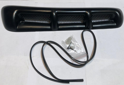 Накладка воздухозаборника Уаз Патриот с сеткой