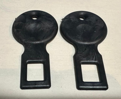 Заглушка ремня безопасности пластик 2 шт. комплект