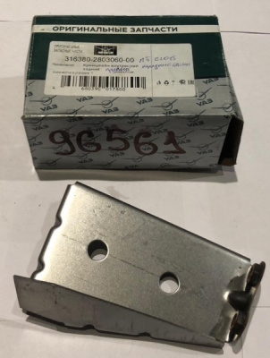 Кронштейн переднего бампера Патриот с 2015 г. внутренний задний правый