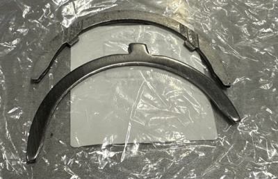 Полукольца коленвала Газель, Соболь, Волга дв. 560 Штайр (Шайба упорного подшипника нижняя верхняя), 560-1005184 560-1005183 за 1 500.00 руб.