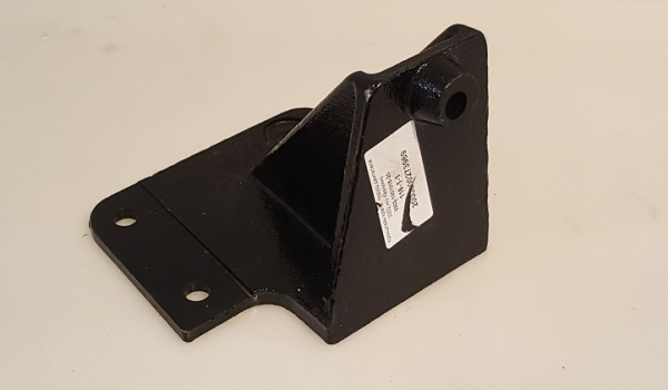 Кронштейн двигателя Газель, Соболь Бизнес дв. 2.8 Cummins левый под подушку 7421018