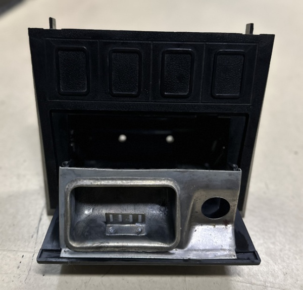 Пепельница в сборе Волга 2410, 3102